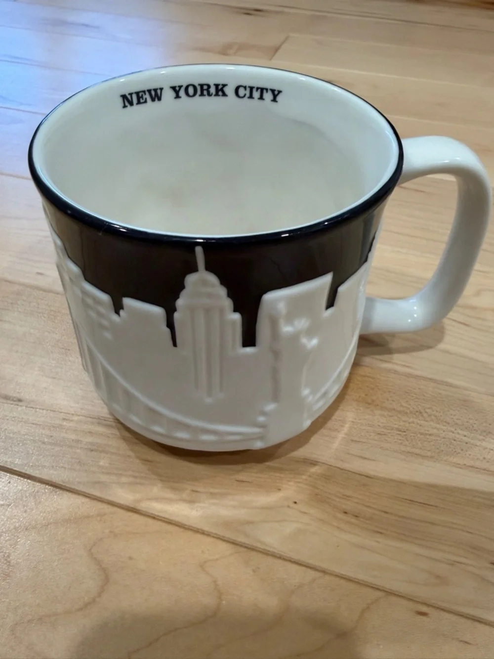 Starbucks New York City White and Black Skyline Mug - Picture 1 of 4